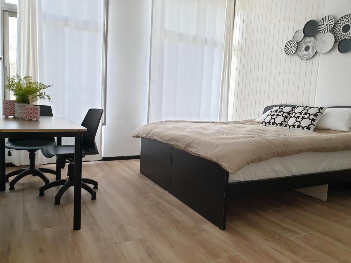 City Center Rooms Nazaret Habitación foto